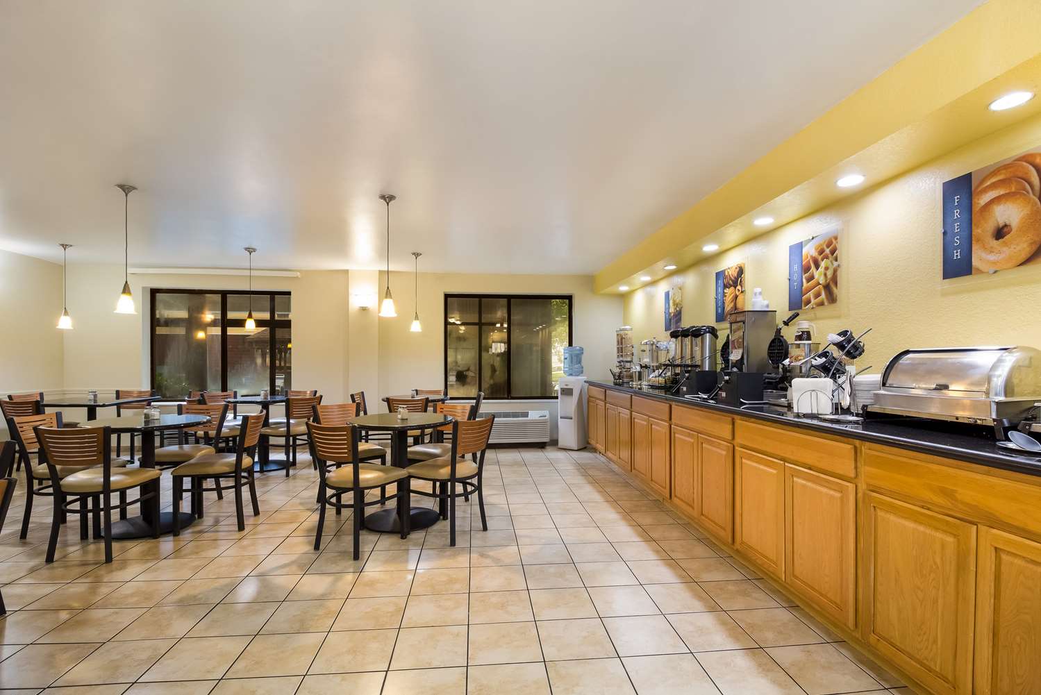 Best Western Braddock Inn 27/35