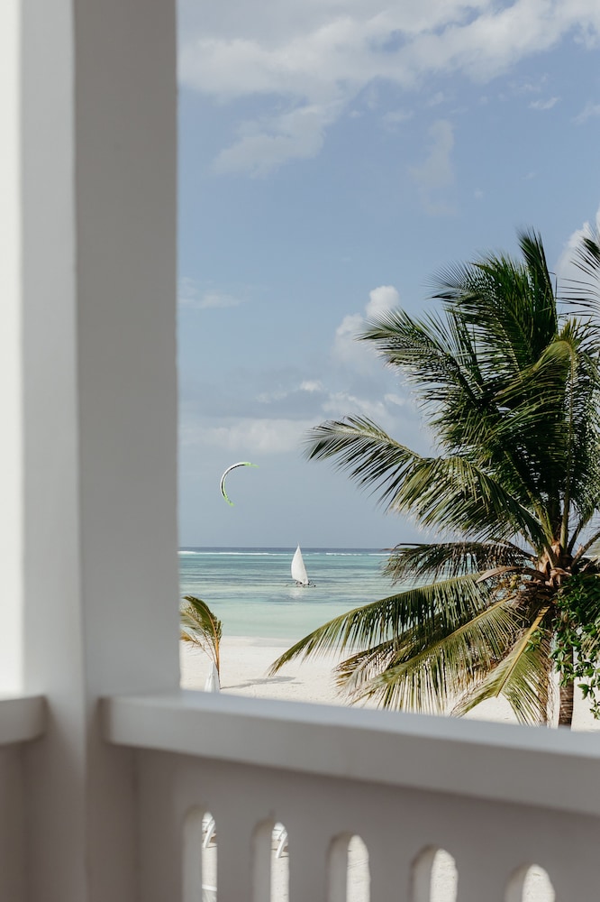 LUX* Marijani Zanzibar 50/65