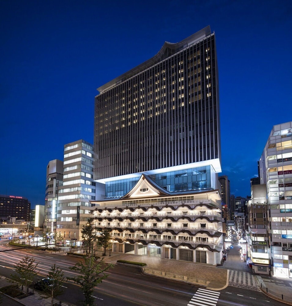 ホテルロイヤルクラシック大阪 写真1
