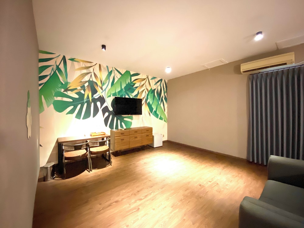 Golden Season Hotel Samarinda 16/18