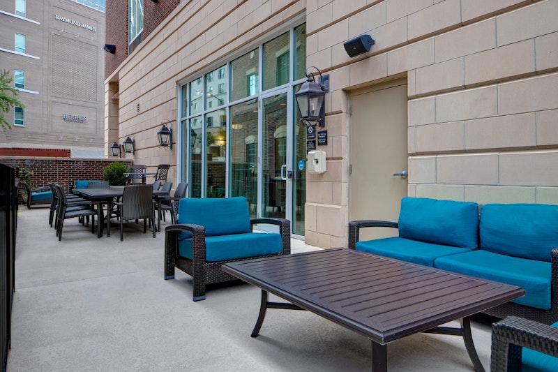 Hampton Inn & Suites Greenville Downtown RiverPlace 32/52
