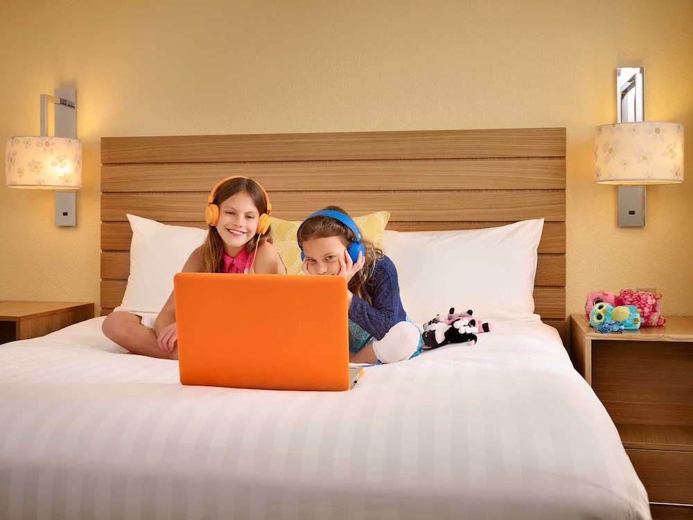 Sonesta ES Suites Orlando International Drive 21/55