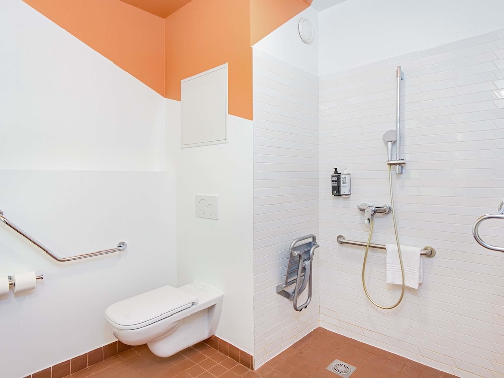 ibis Styles Toulon Centre Port 47/48