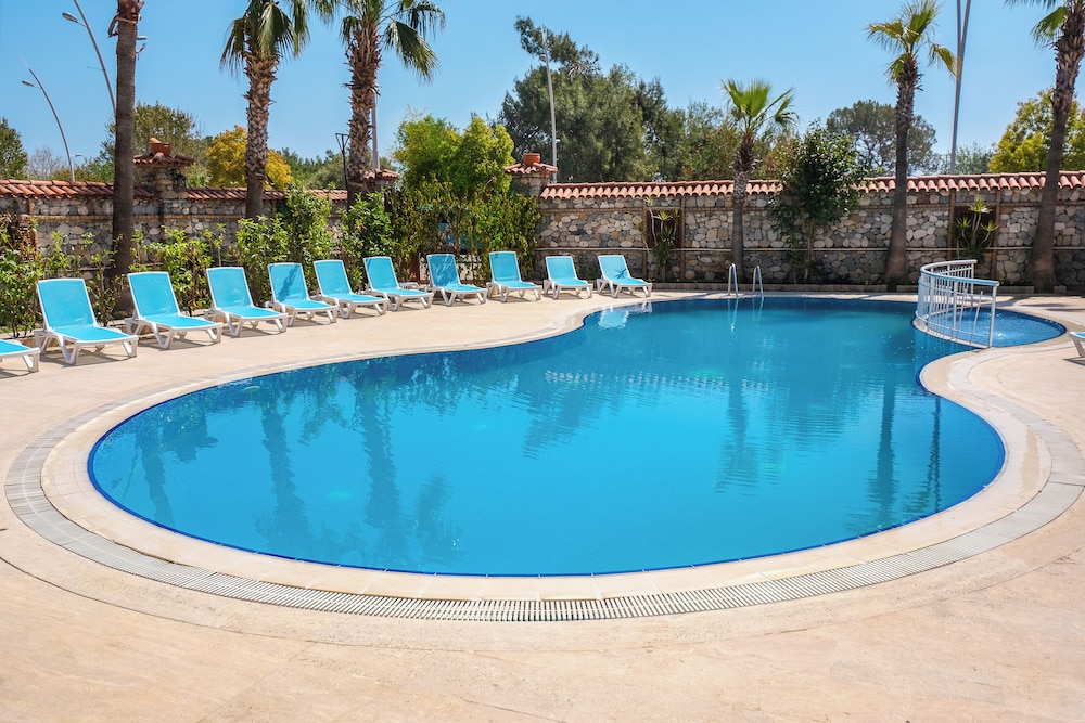 Beldibi Beach Hotel 30/55