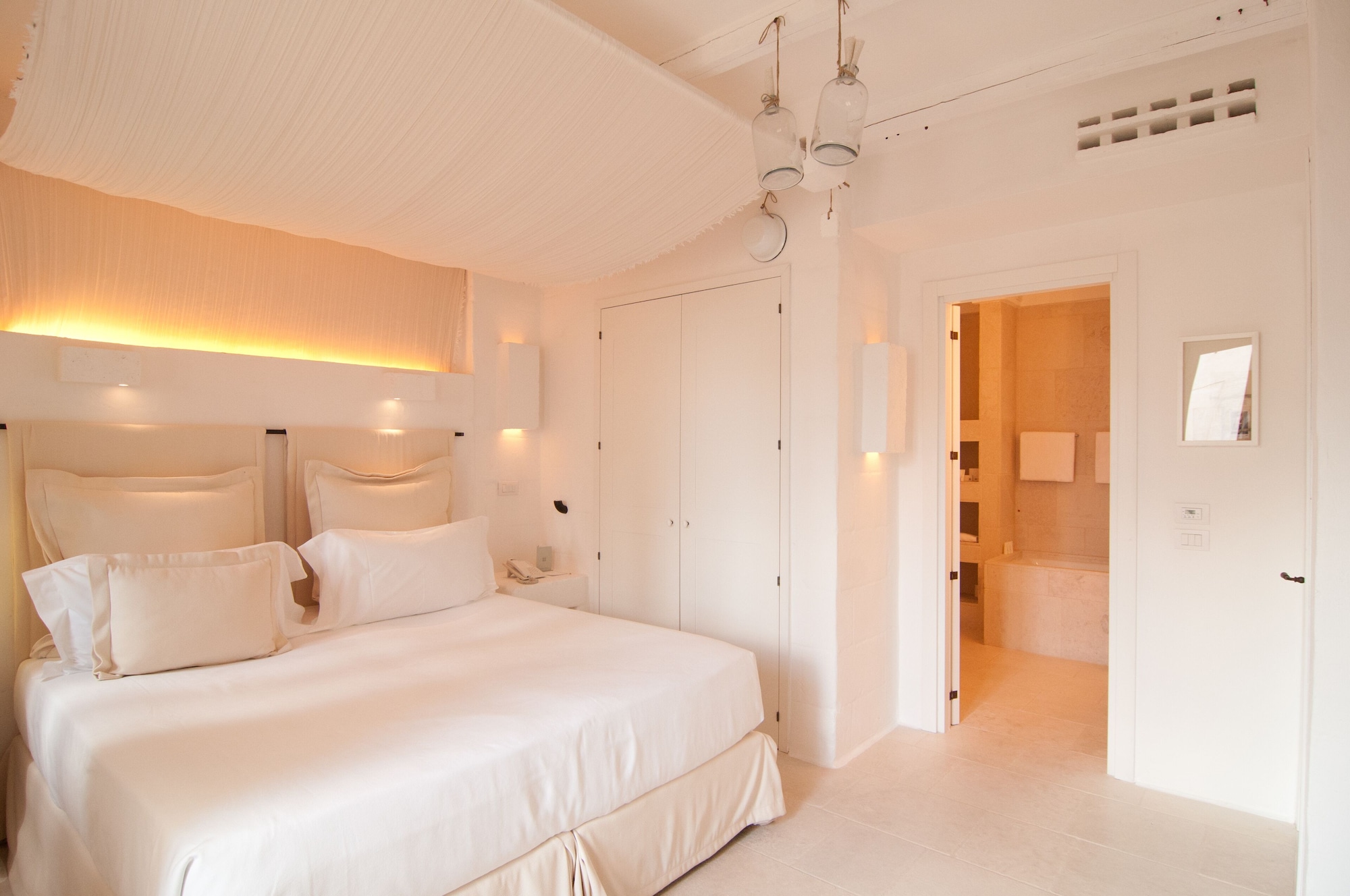 Bella, Suite, King Bed