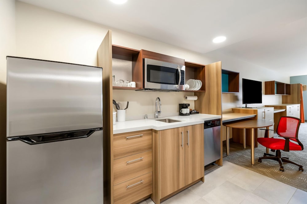 جناح بسرير كينج، Home2 Suites by Hilton Madison East, WI 4/10