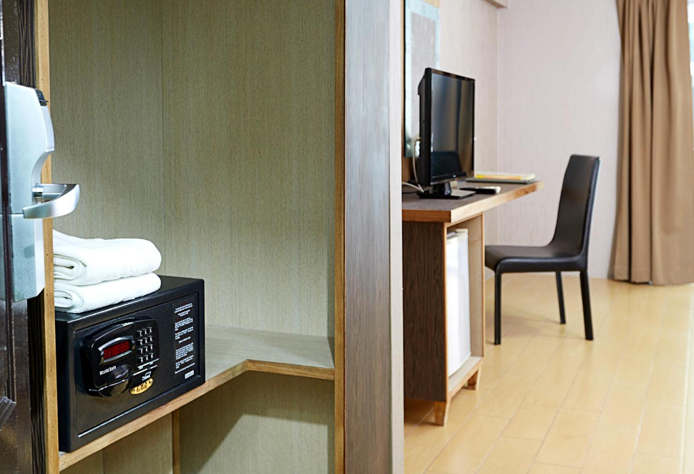 Watana Hotel Bangkok 56/63