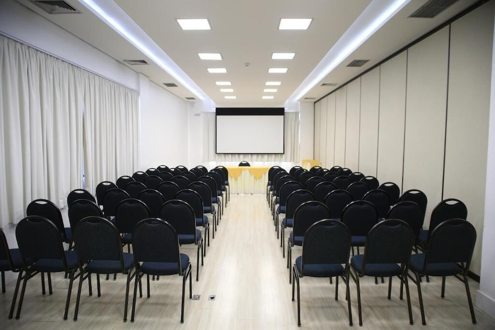 Mogano Business Hotel 23/31