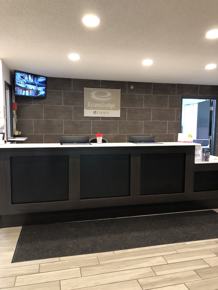 Travelodge by Wyndham Canton/Livonia Area, MI 5/38