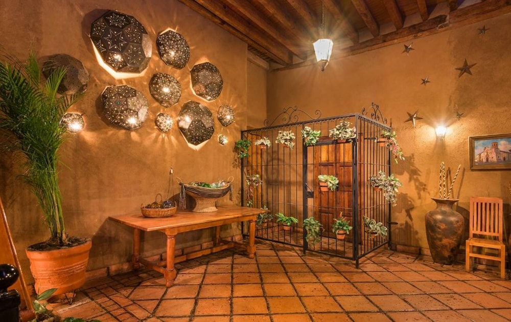 Hotel Refugio del Angel 47/49