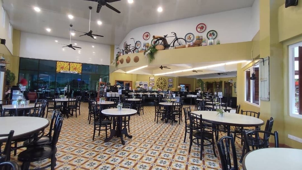 Bukit Merah Laketown Resort 19/43