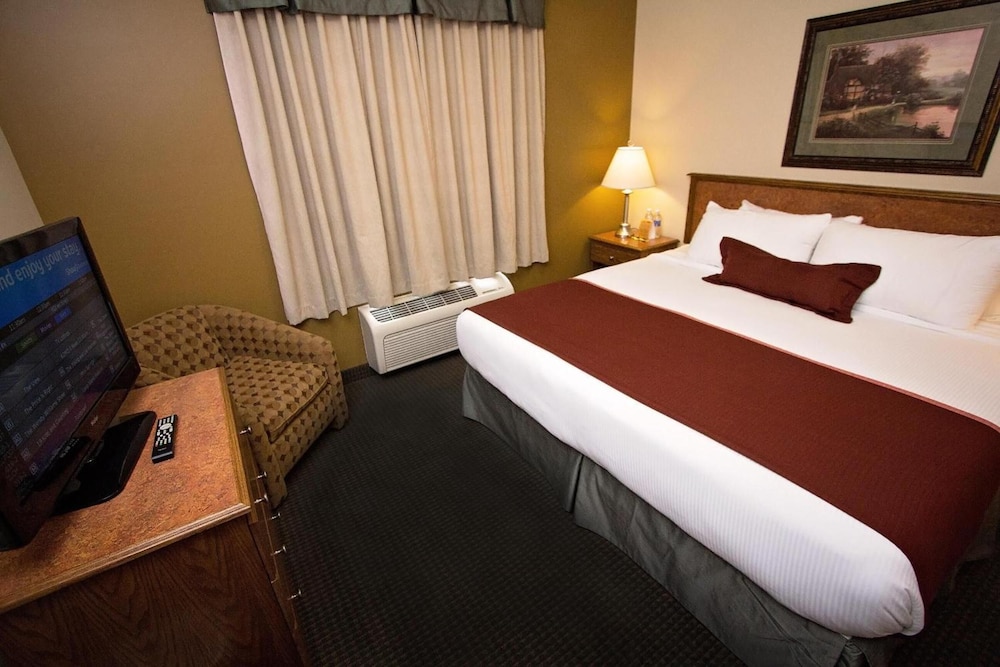 Service Plus Inns Suites Drayton Valley 7/37