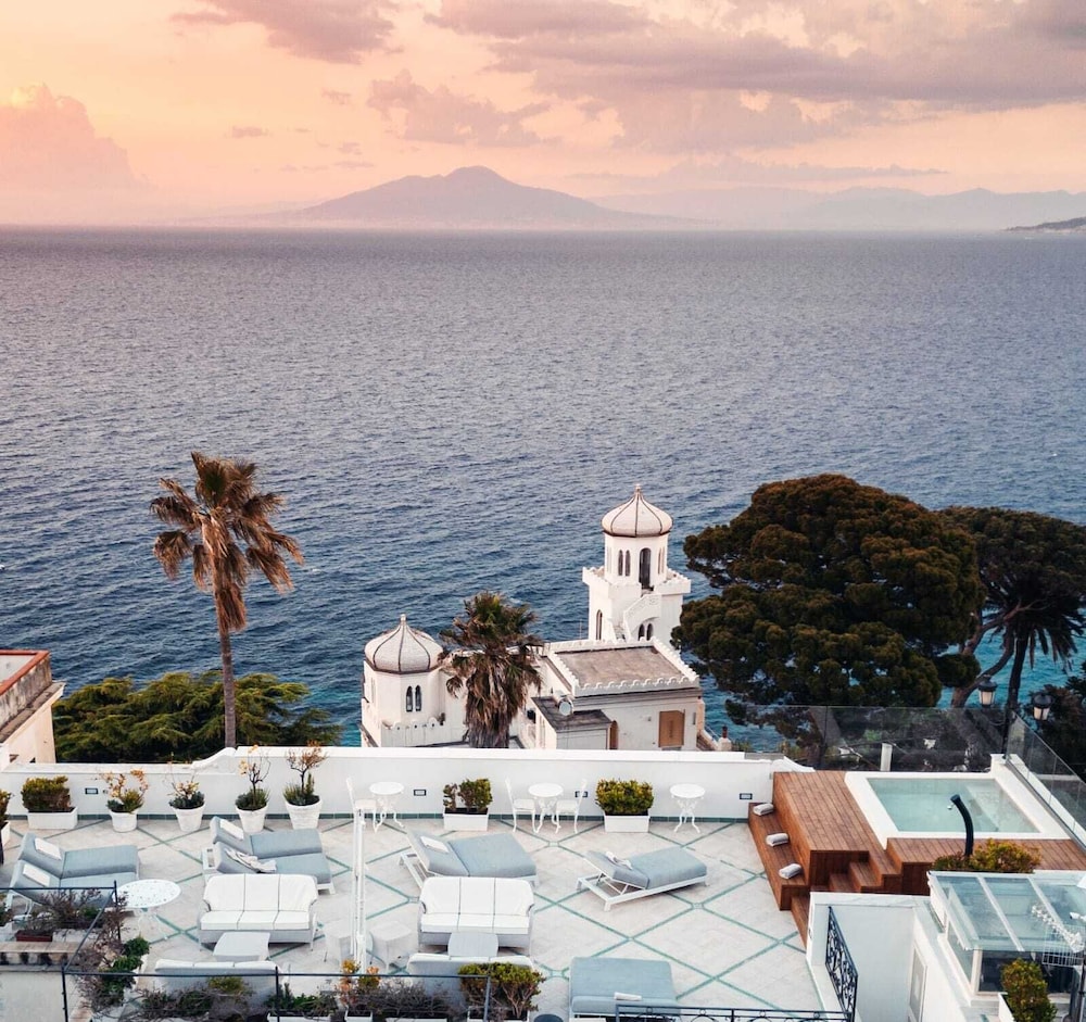 Luxury Villa Excelsior Parco 70/76