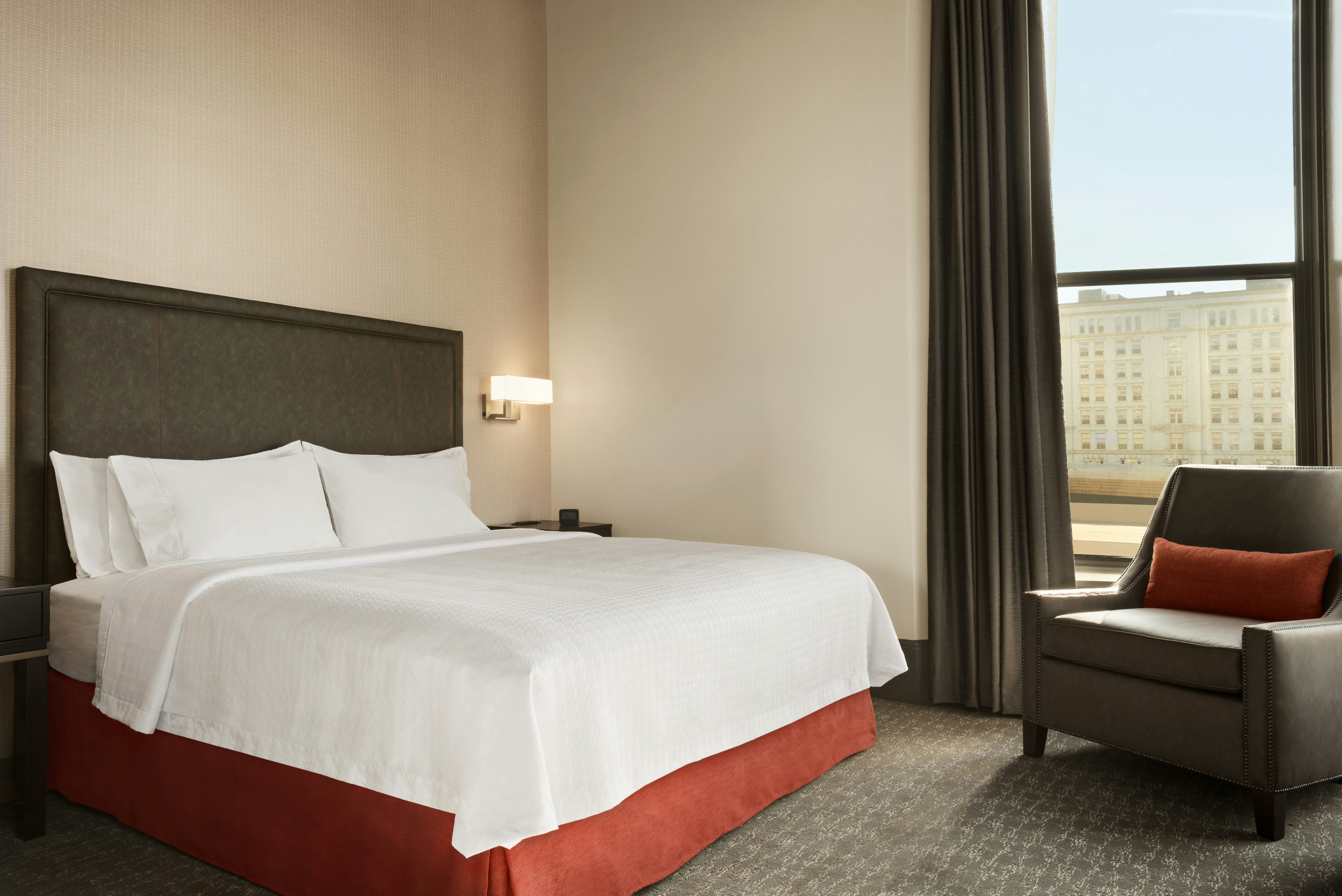Homewood Suites By Hilton Milwaukee-Downtown 7/25
