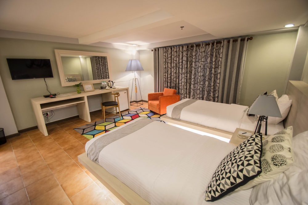 Almont City Hotel 19/49