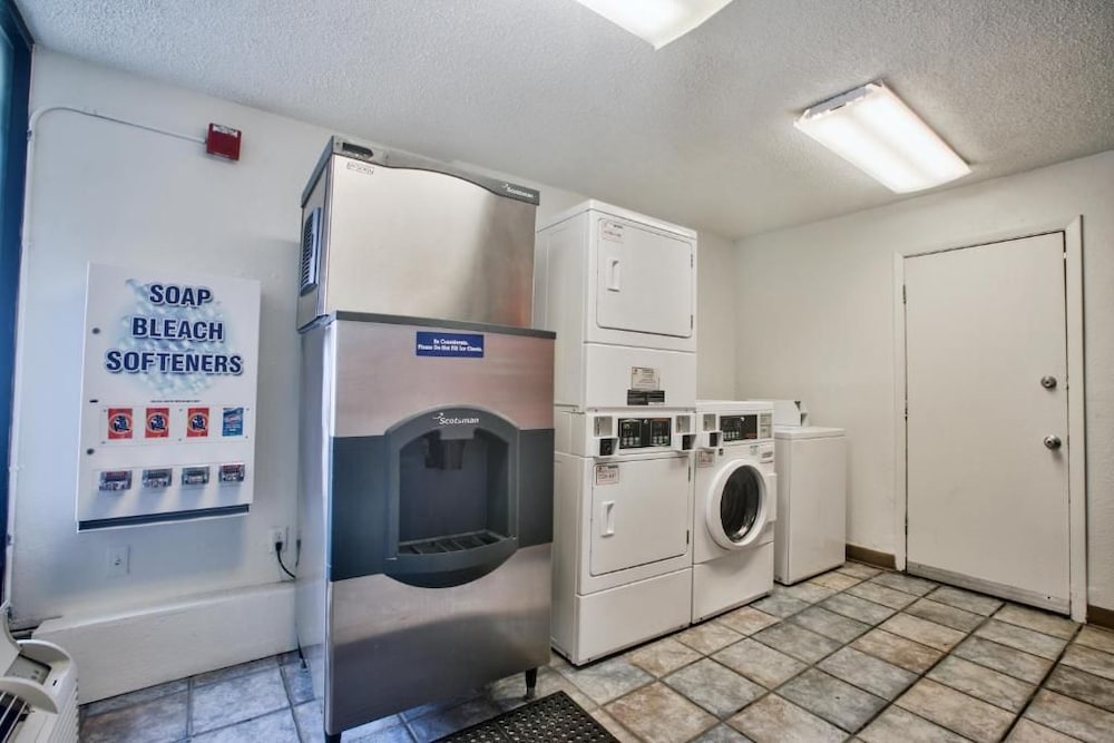 Loyalty Inn Tallahassee 30/48
