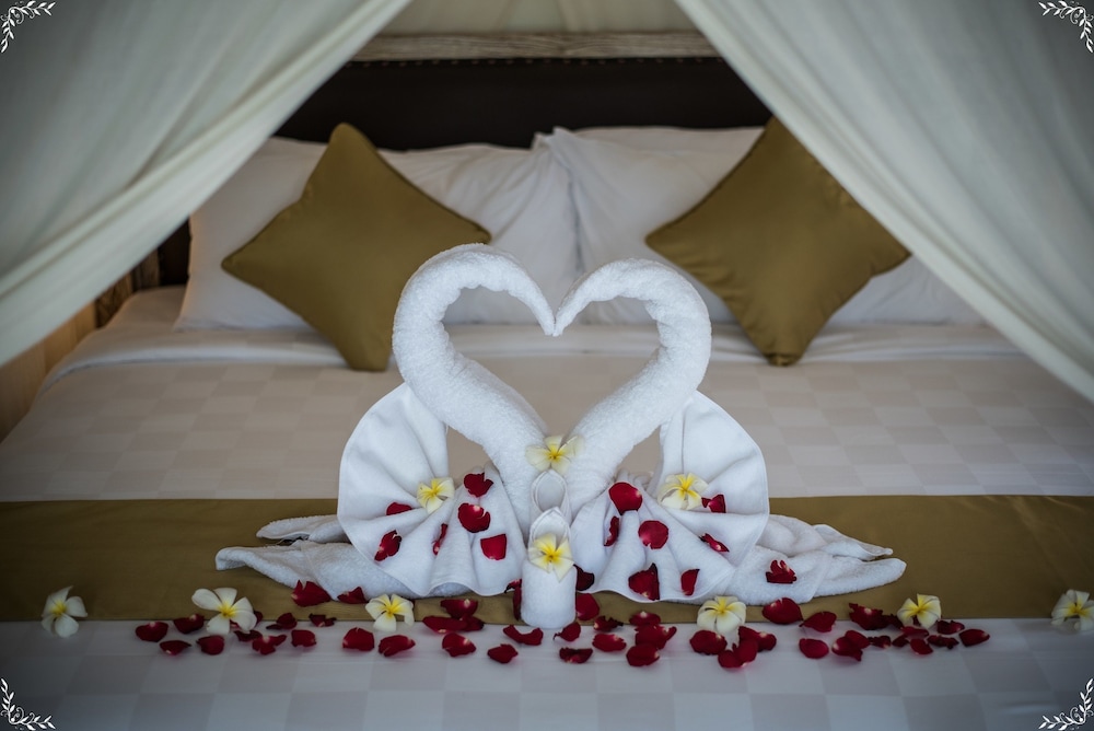 Anusara Luxury Villas - Adults Only 25/65