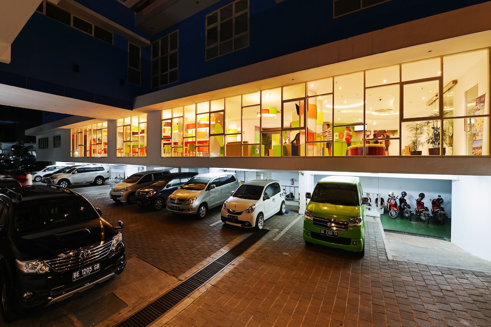 Pop Hotel Tanjung Karang Lampung 26/33