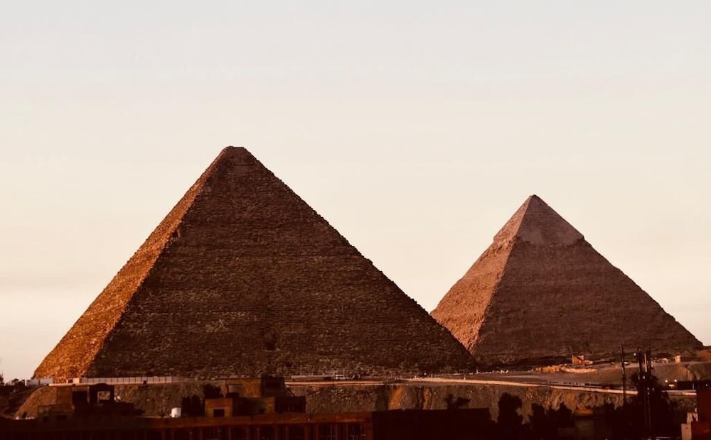 Pyramid Front Hotel in GIZA