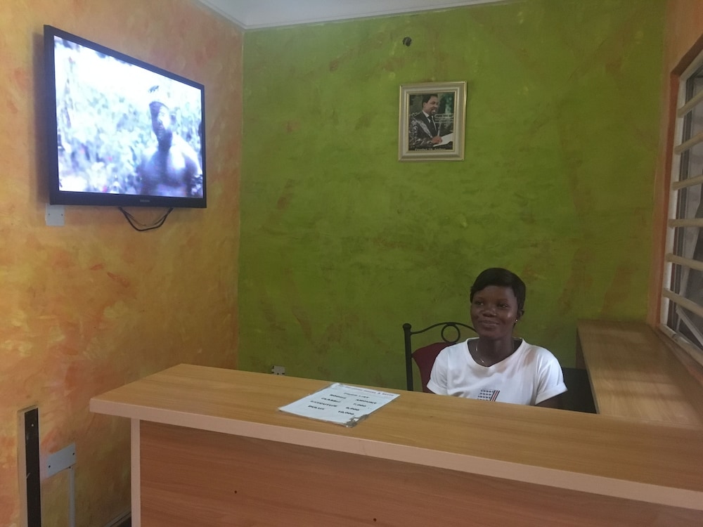 De Zone Hotel Ltd 5/26