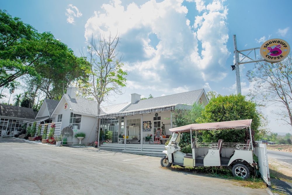 Jirung Health Village 72/78