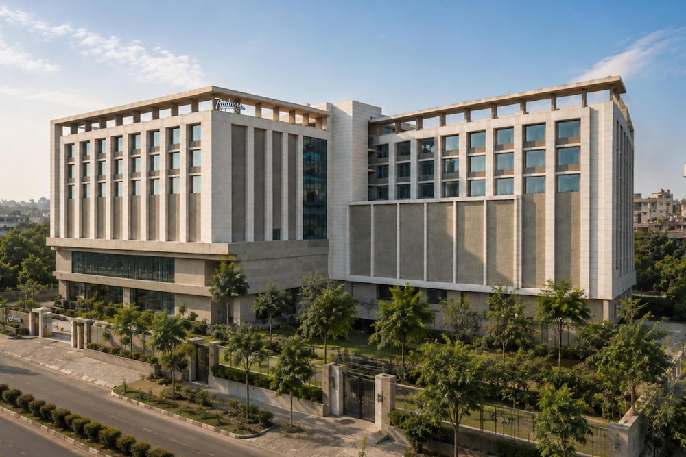 Radisson Bhopal 6/64