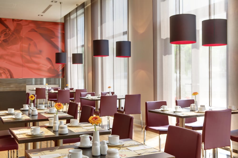 Intercity Hotel Leipzig 40/40
