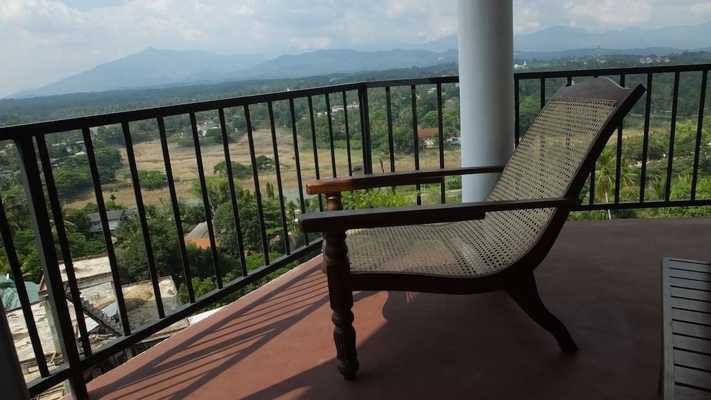 Villa Arunalu Kandy 35/42