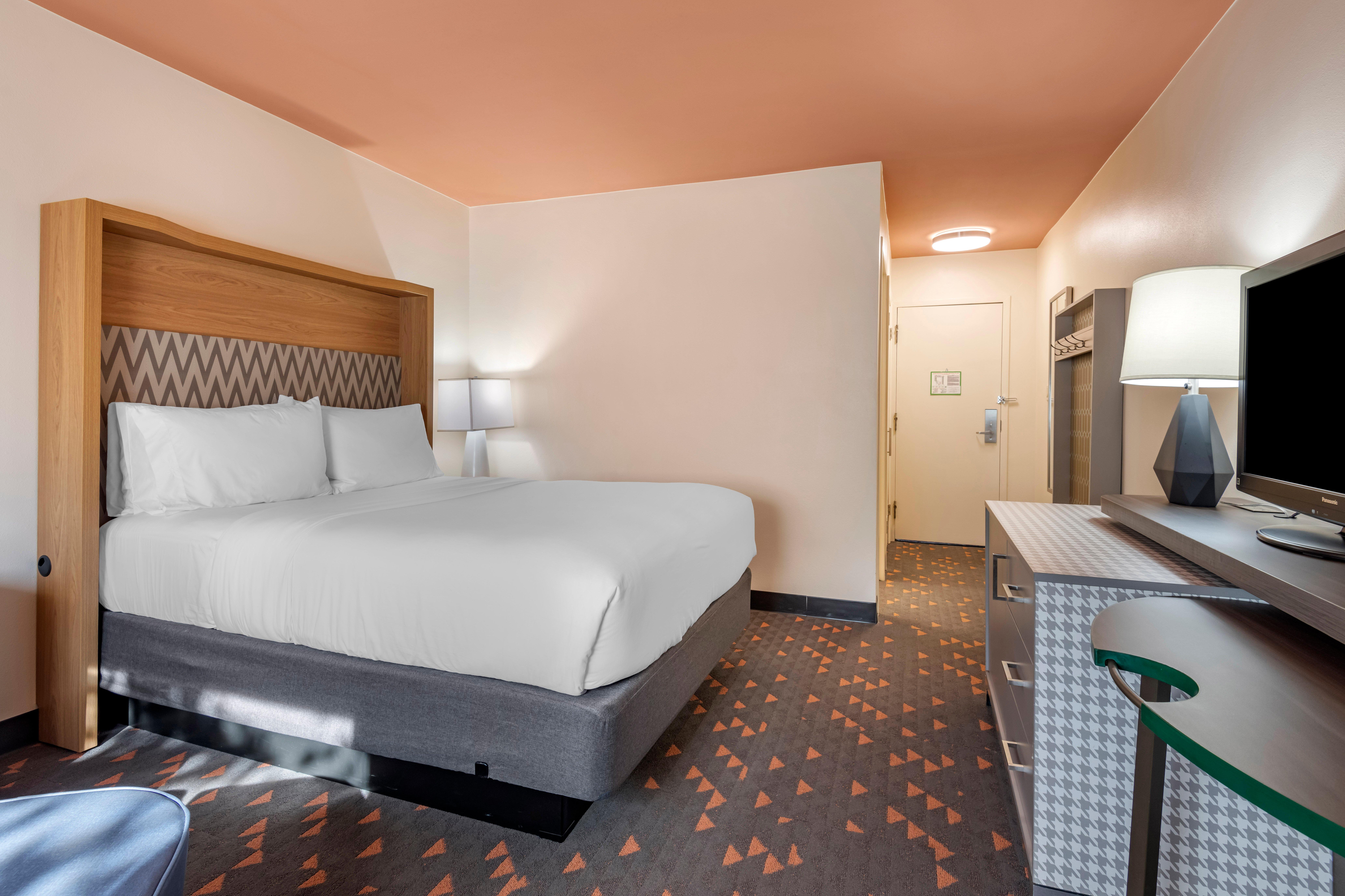 Room, Queen Bed