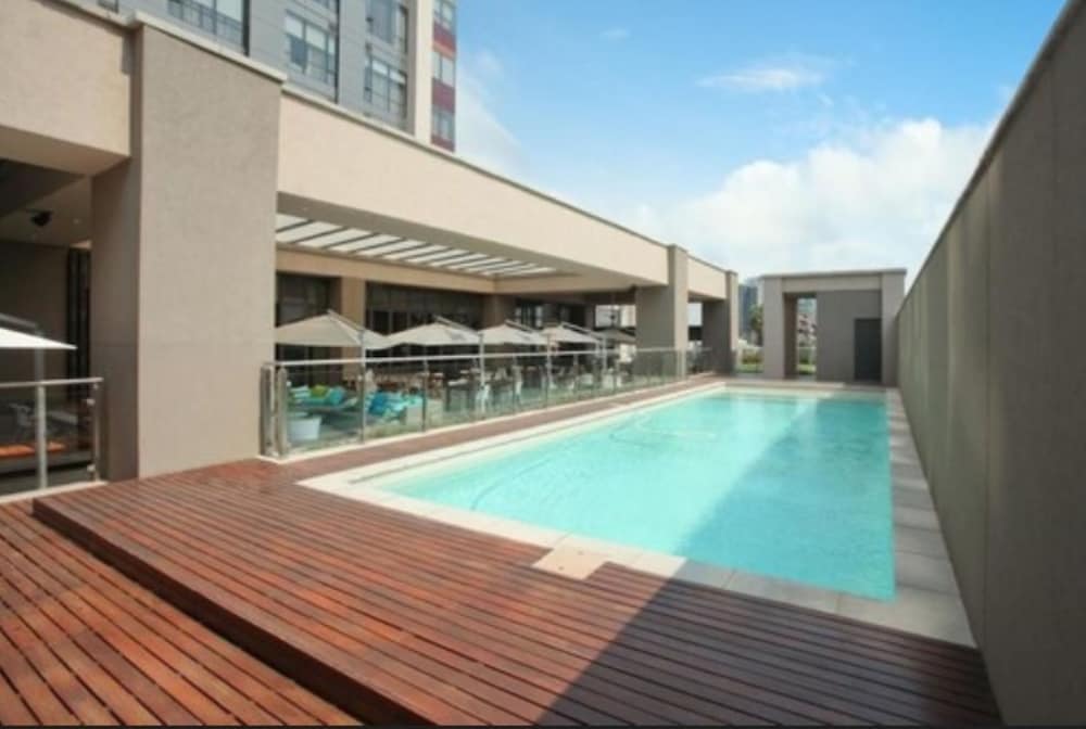 Sandton Skye Unit 702 34/50
