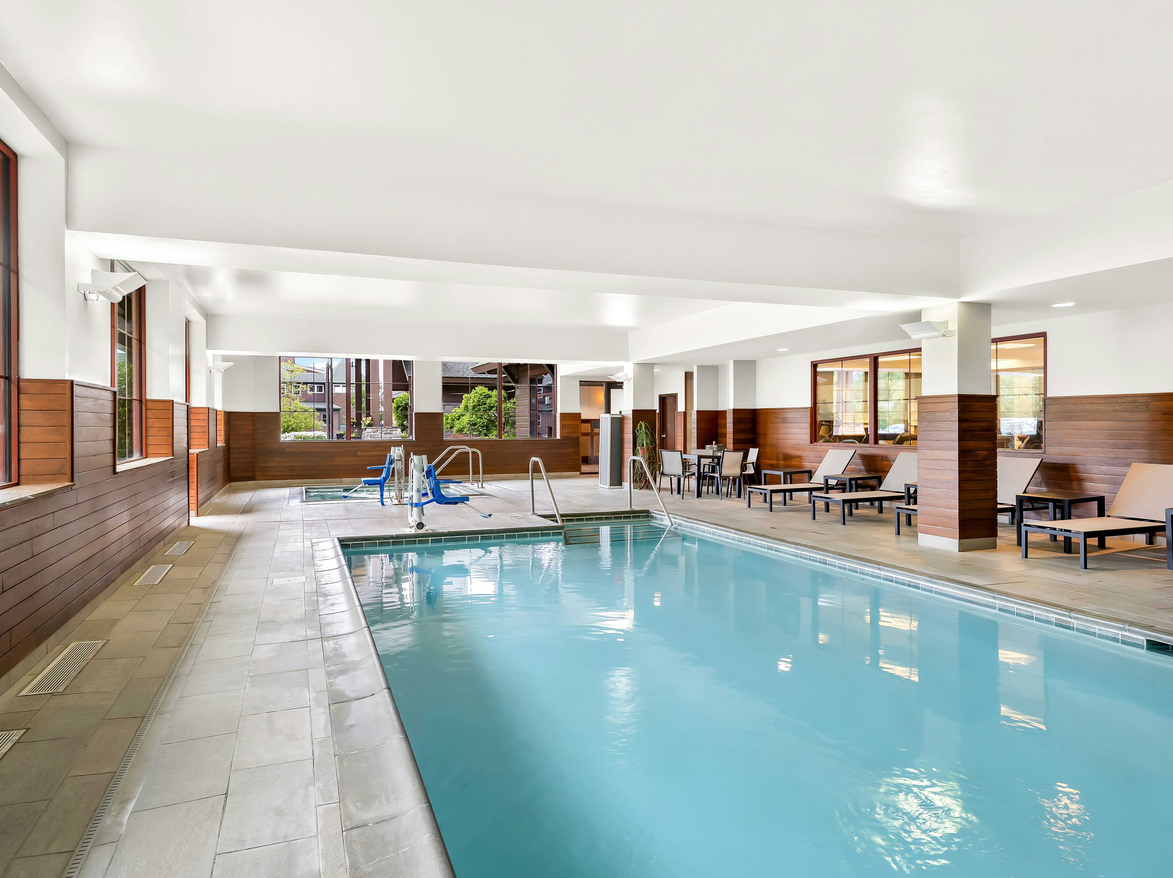 Hampton Inn And Suites Lake Placid 34/57