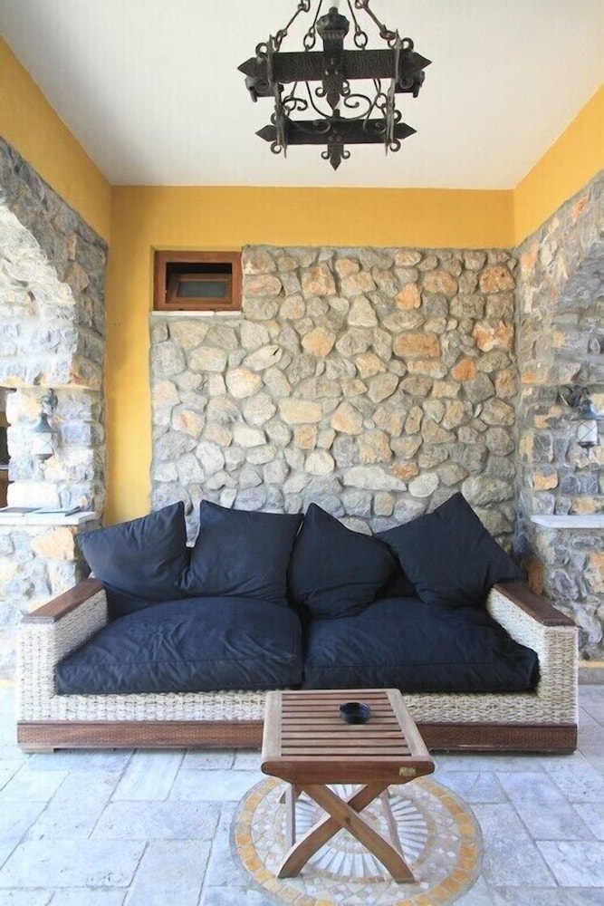 The Olive Tree Studios - Adults Only 25/50