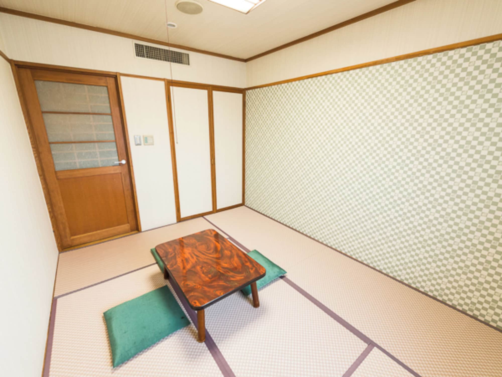 Japanese, 3 Futon Beds