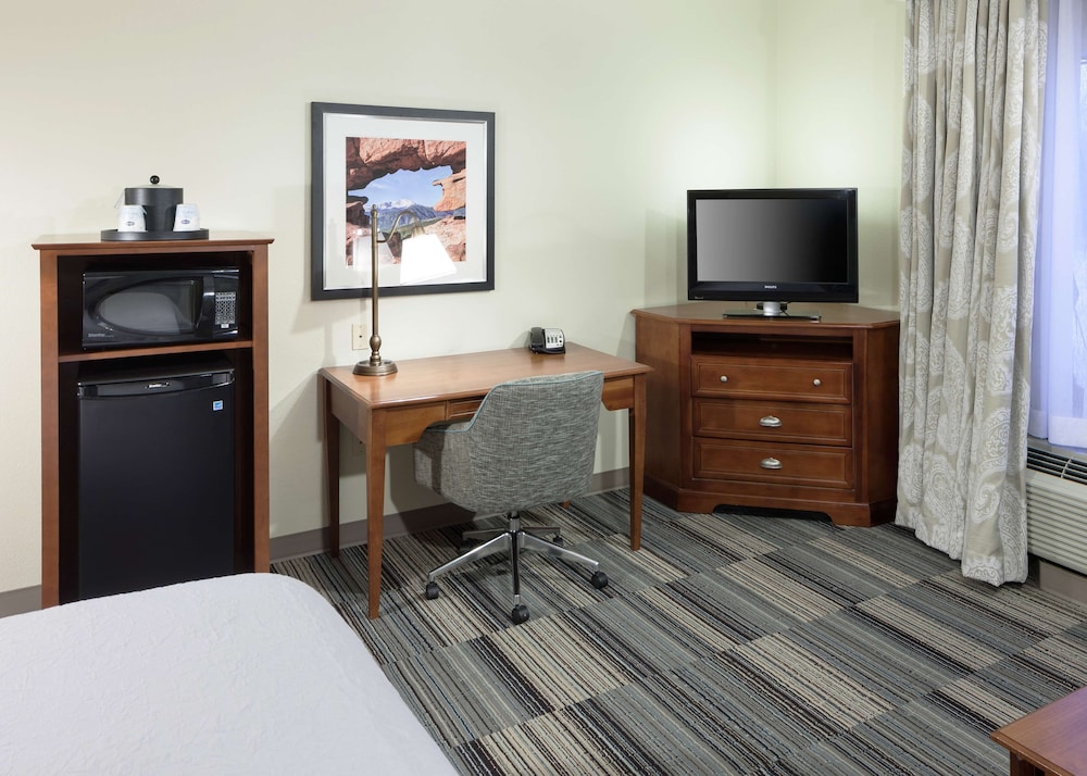 Hampton Inn & Suites Colorado Springs/I-25 South 52/62
