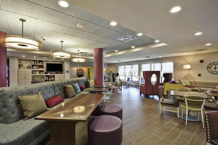 Home2 Suites by Hilton Lee's Summit Kansas City 7/13