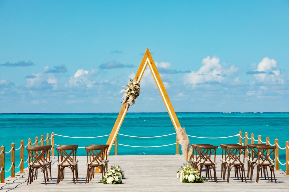 The Ritz-Carlton, Turks & Caicos 45/50