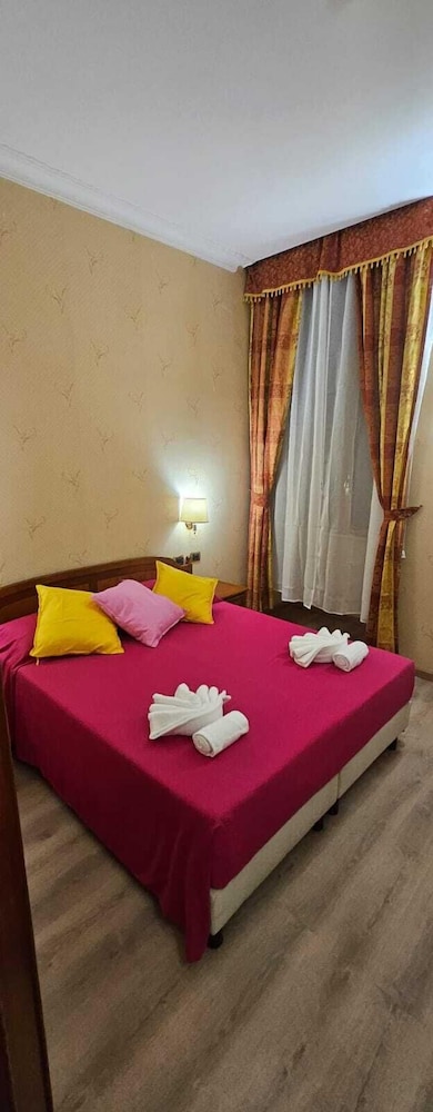 AMADEUS HOTEL ROME 28/50