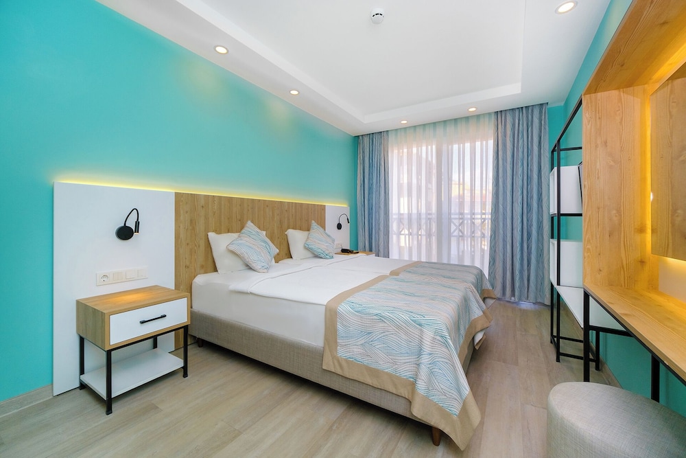 Villa Sunflower Hotel 17/50