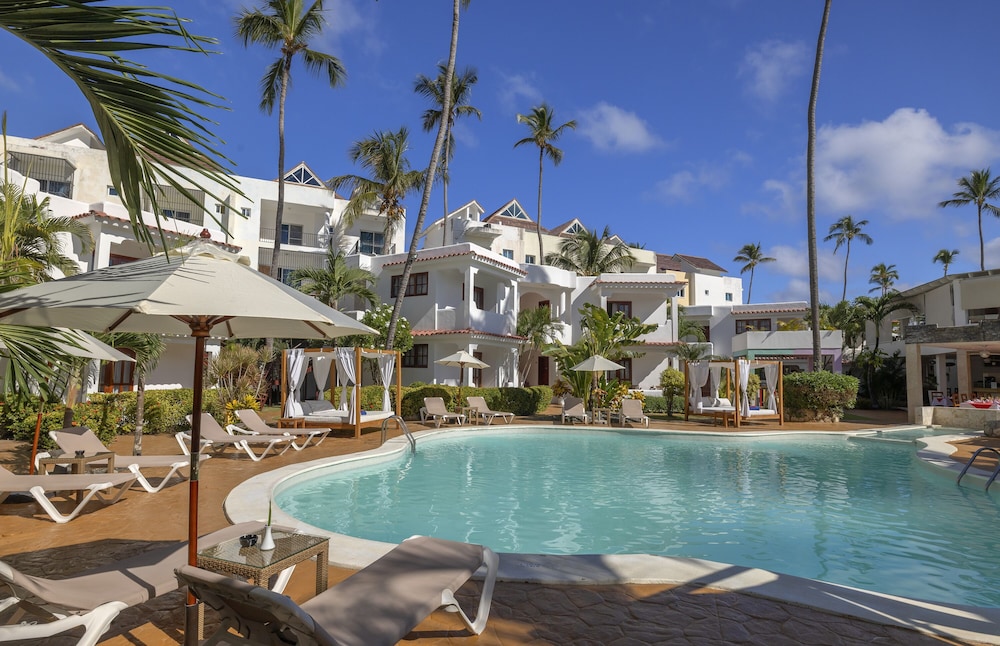 whala!bavaro 3/50