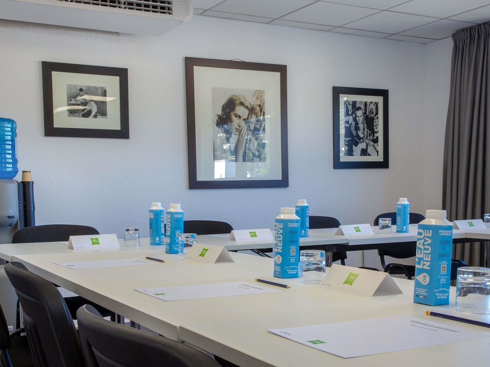 Ibis Styles Cannes Le Cannet 54/67