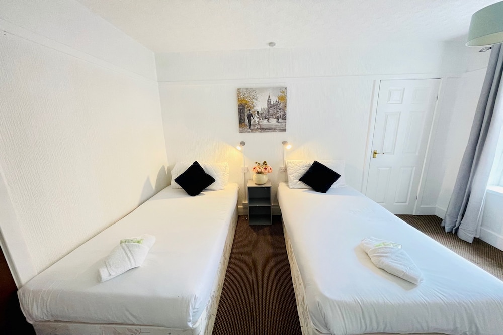 OYO Harbour Hotel 43/61