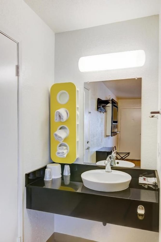 Motel6 Camarillo, CA 71/71