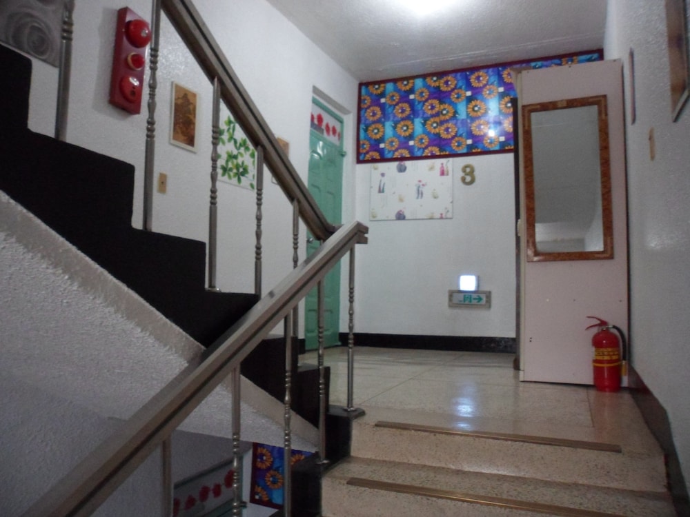 Gyerim Sanjang Motel 31/46