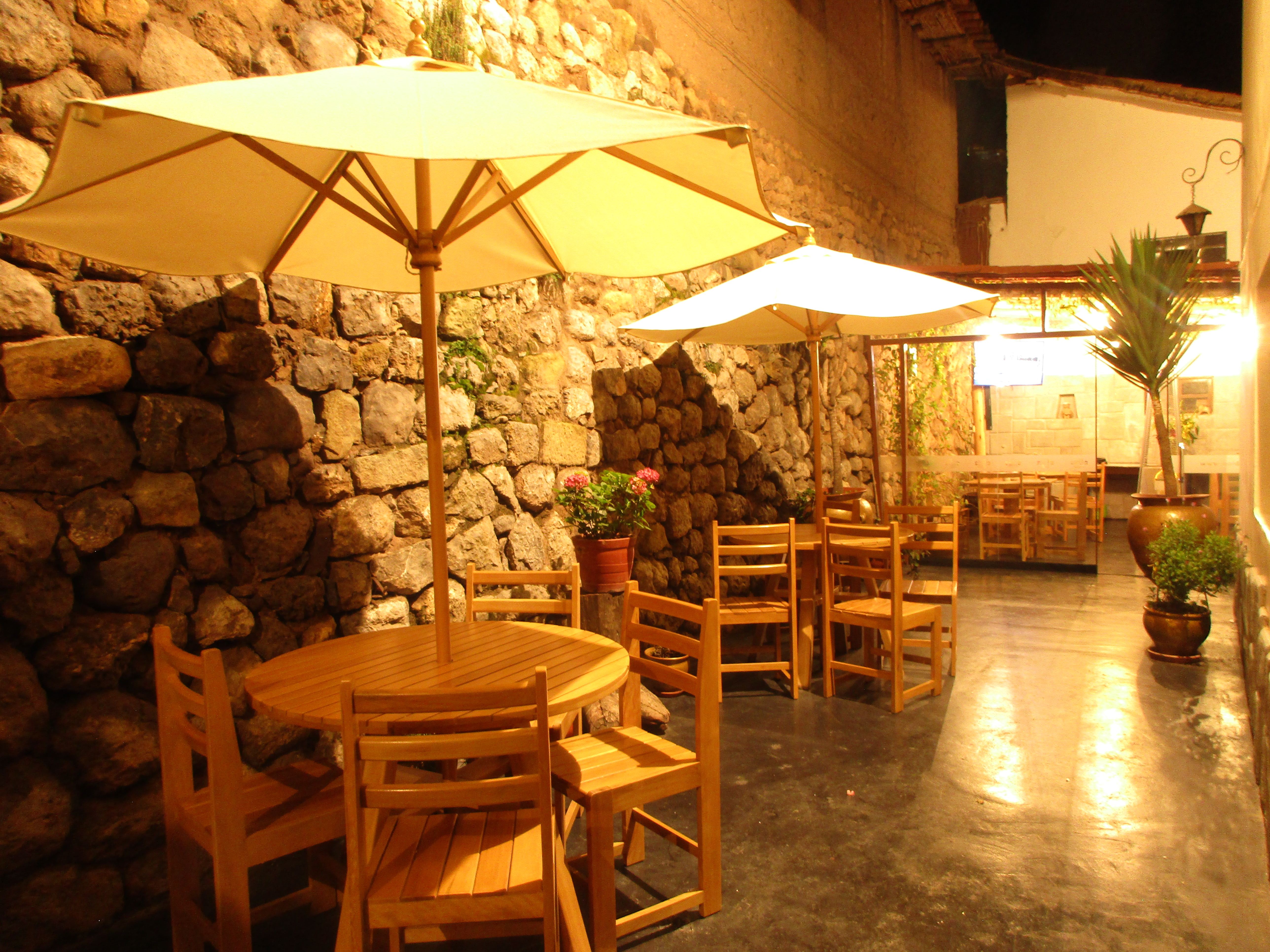 Hotel Boutique Gold Garden 17/18