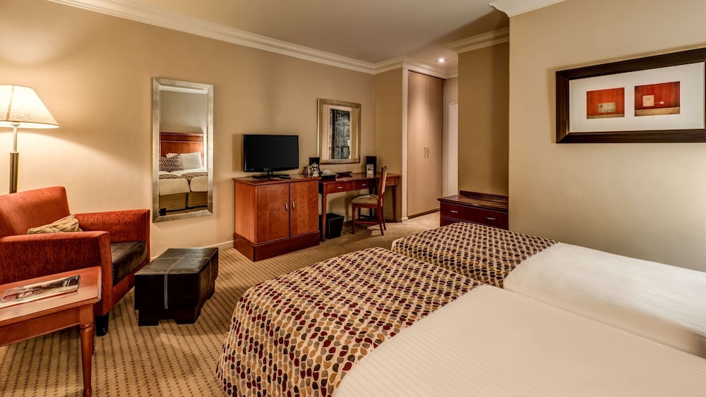 Southern Sun Katherine Street 35/47
