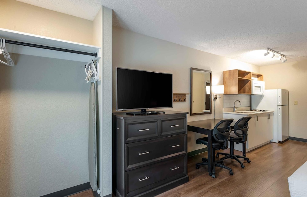 Extended Stay America San Francisco-San Carlos 56/67