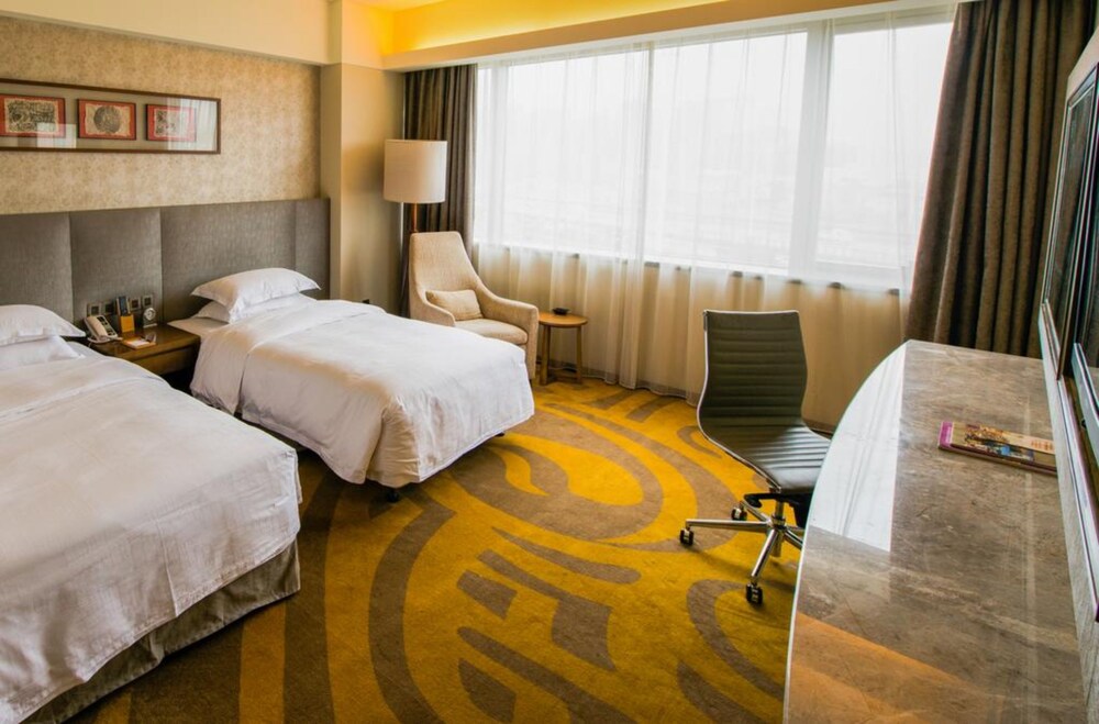Maya Gleetour Hotel Wuhan OCT 15/50