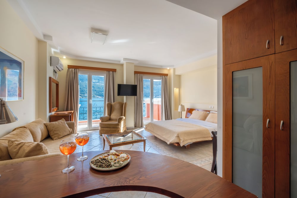 Samos City Hotel 13/69