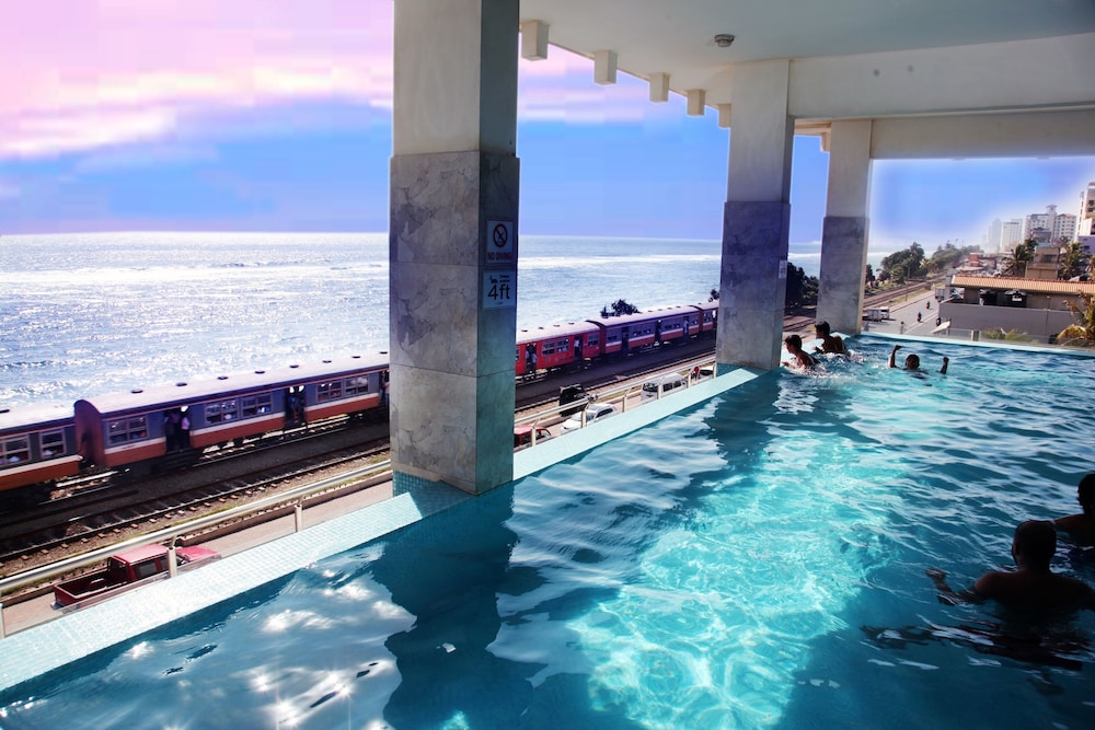 Mirage Colombo Hotel in COLOMBO