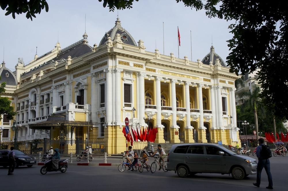 Hanoi Imperial Hotel 67/74